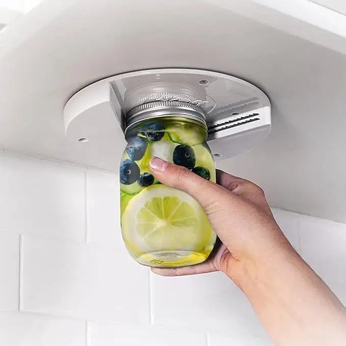 Glas og flaske åbner til ophæng under skab/hylde